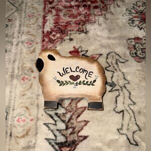 Vintage Primitive-style Wooden Decorative Welcome Sheep Shaped Wall Hanging